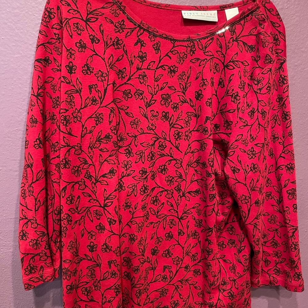 Liz Claiborne XL 100% Cotton Top. Color Burgundy.